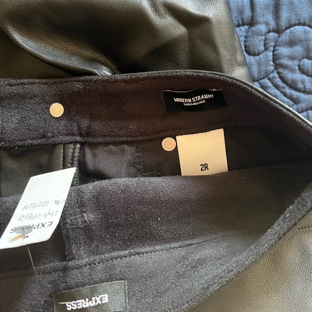 Express Pants - Picture 3 of 3